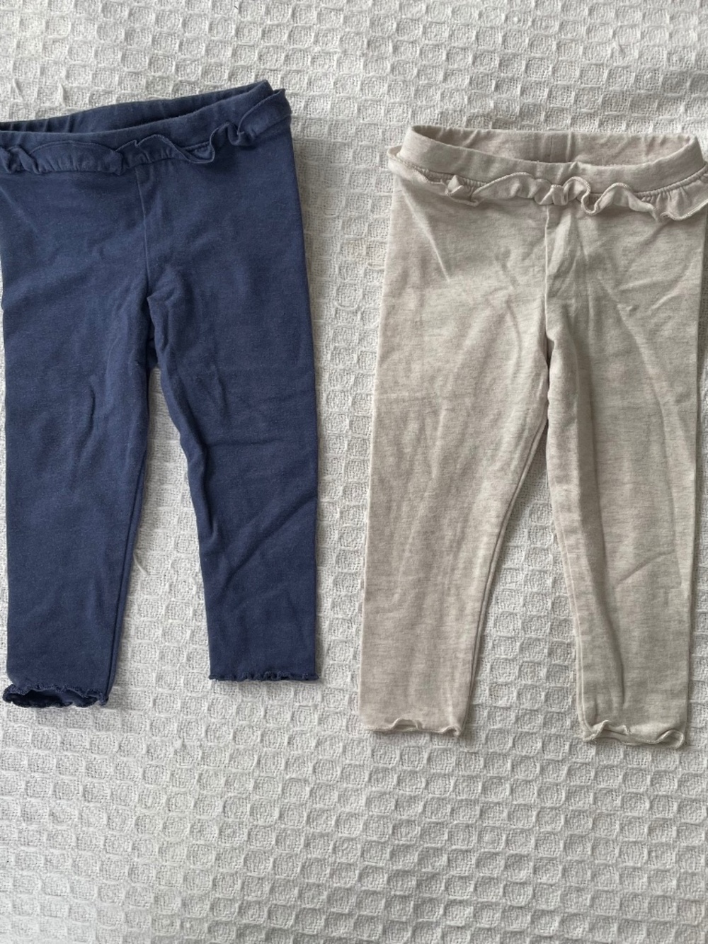 Bundle 2 Pairs of Garanimals Leggings tan/blue - ruffled detailing - size 12m